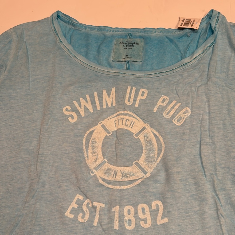 NWT Abercrombie & Fitch Light Blue Graphic Tee M Soft thin swim up pub - Picture 2 of 9